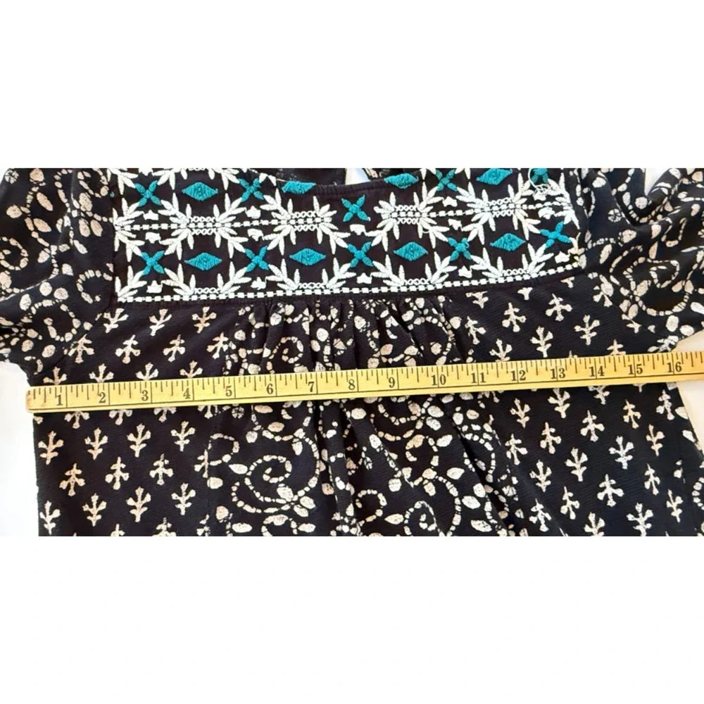 Lucky Brand Women's Small Boho Peasant Blouse Embroidered Black White Teal Top - Picture 5 of 9